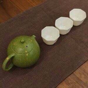 Everyday Green Ceramic Tea Pot